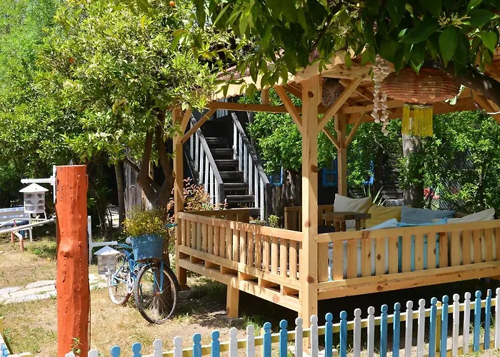 Tahtavilla * Çıralı